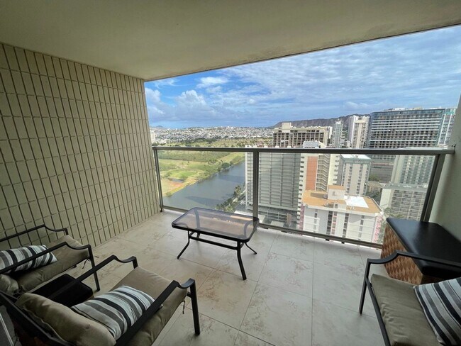 Building Photo - Furnished 1 Bedroom Island Colony Great Amenities!