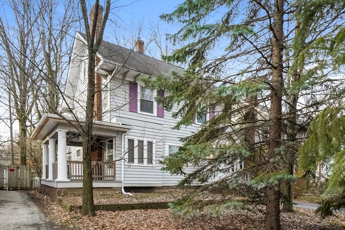 Building Photo - 12996 Cedar Rd