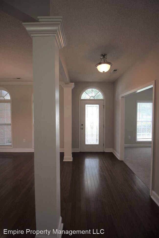 Building Photo - 5013 Patriot Park Dr SE