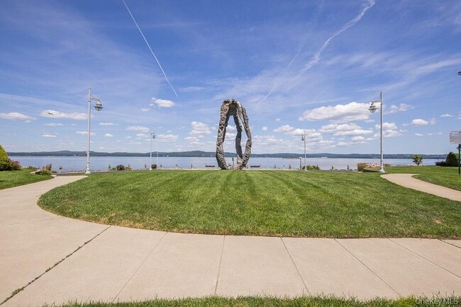 Building Photo - 1321 Round Pointe Dr