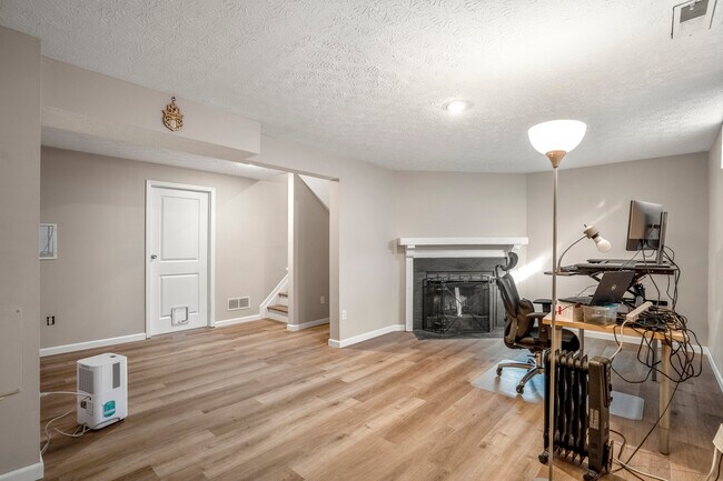 Building Photo - 677 Slate Hollow Ct