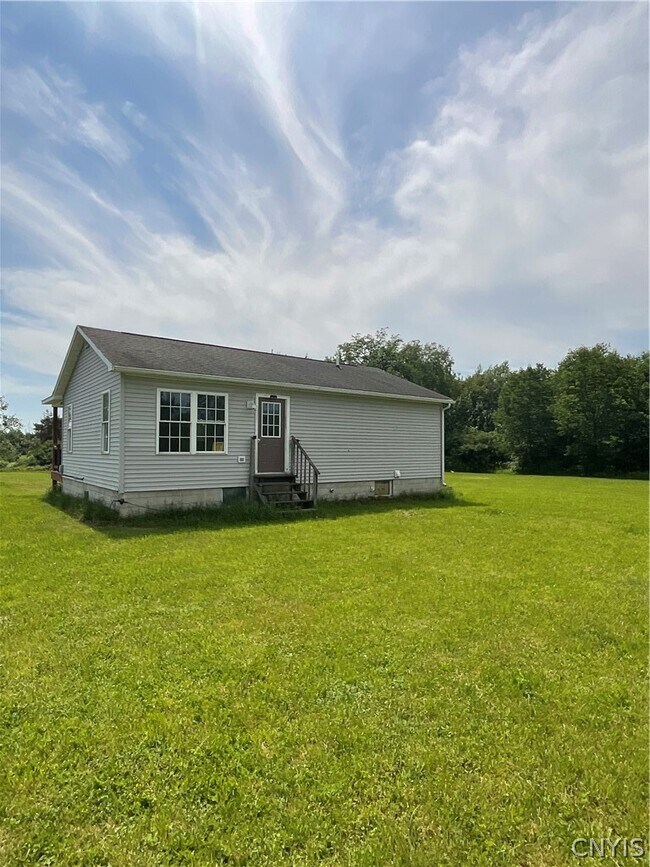 Building Photo - 29841 US-20