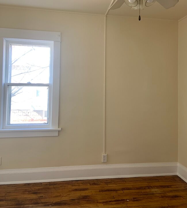 Building Photo - 1659 S 58th St