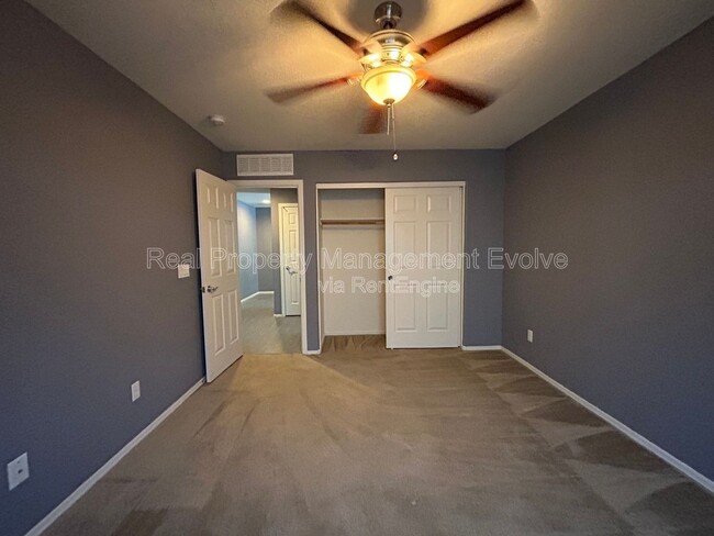 Building Photo - 2632 N 73rd Glen