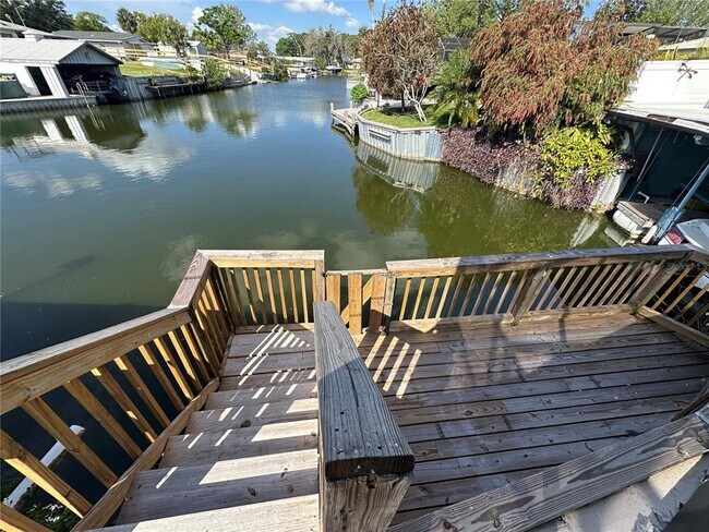 Building Photo - 1611 Canal Ct