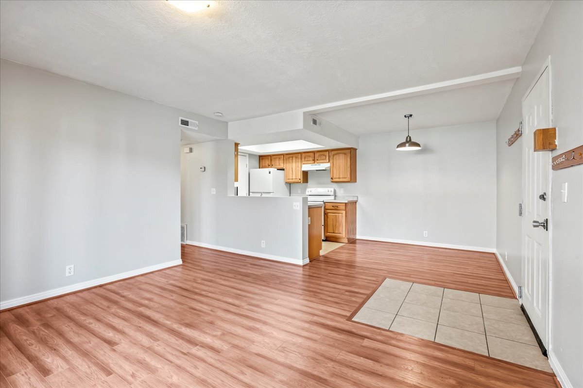 Building Photo - 1285 E Ridge Meadow Ln