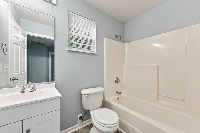 Building Photo - 8705 Mowbray Way