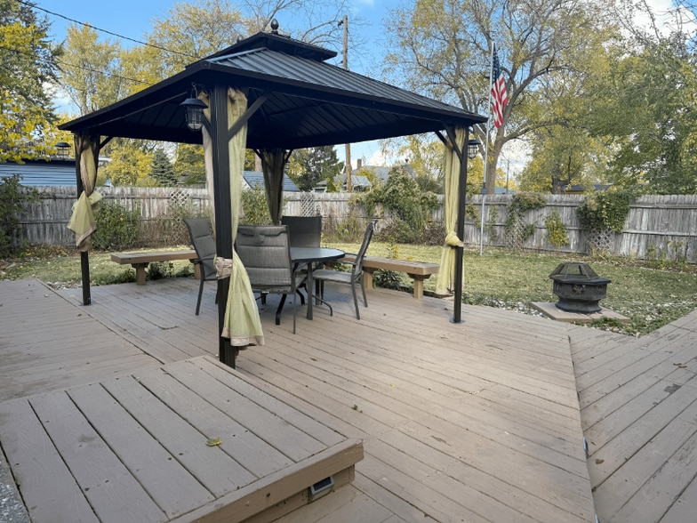 Building Photo - 2767 Oakwood Ln