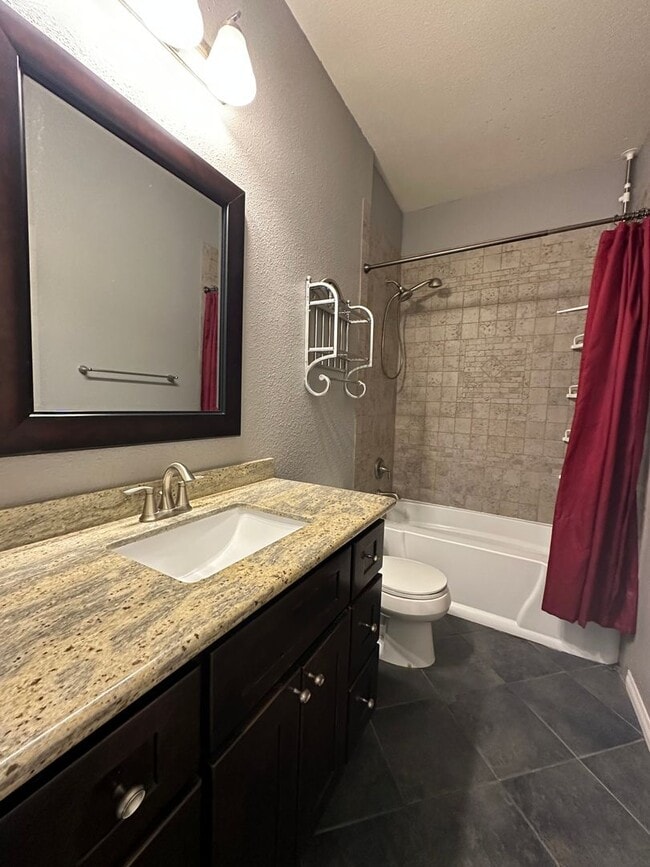 Building Photo - Fantastic 2-plus bedroom 1 bath rambler located in wonderful Eatonville!