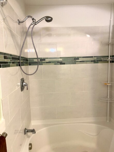 Building Photo - 68 Eddy St