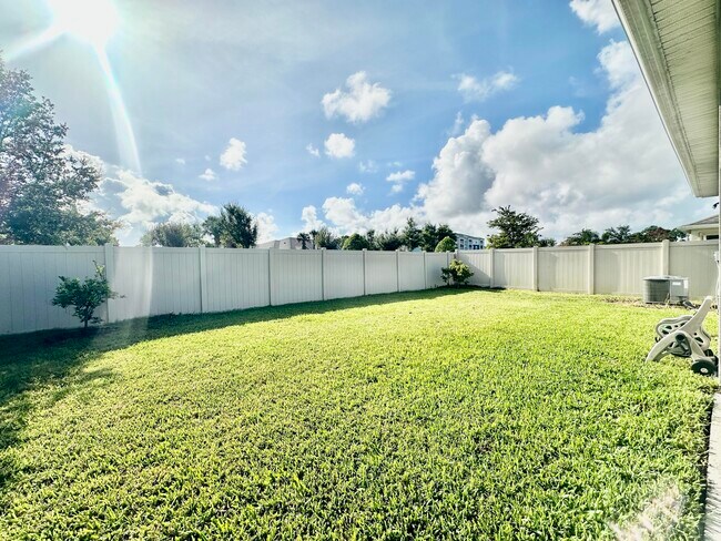 Building Photo - 1256 Potenza Dr