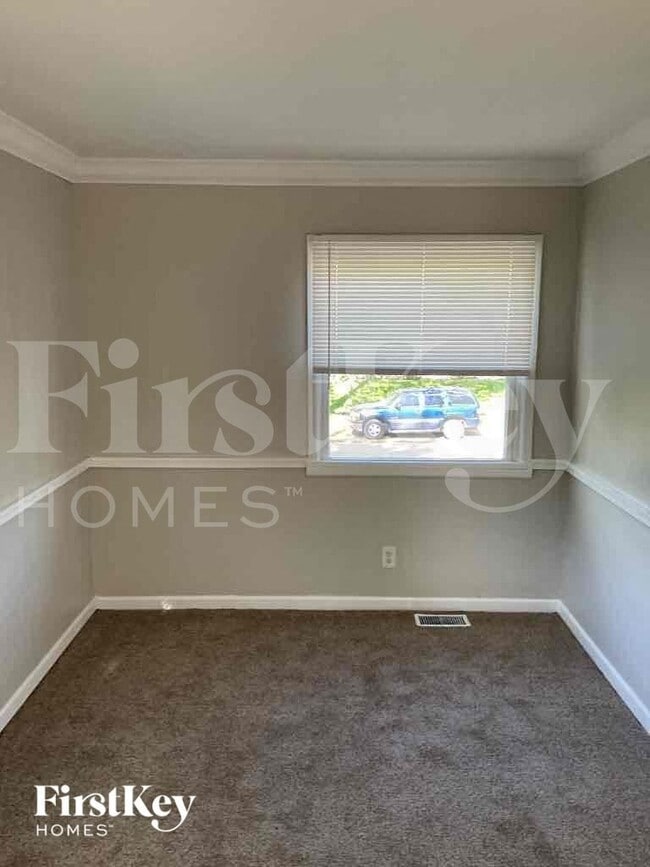 Building Photo - 3526 N Faculty Dr