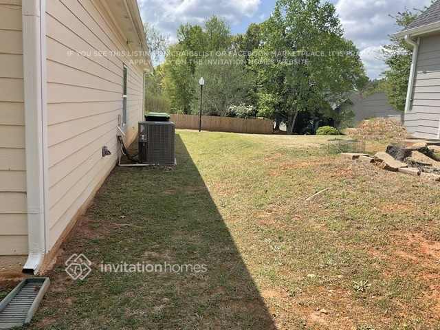 Building Photo - 8210 Mossybrook Ln