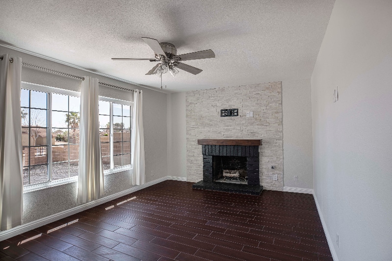 Building Photo - 4575 Kenilworth Ct