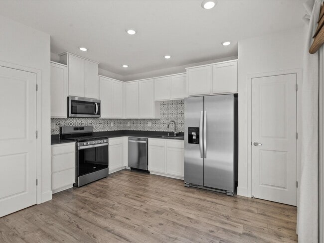 Building Photo - The Magnolia - 3 Bedroom plus loft, 2.5 Ba...