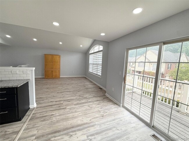 Building Photo - 47515 Ormskirk Dr