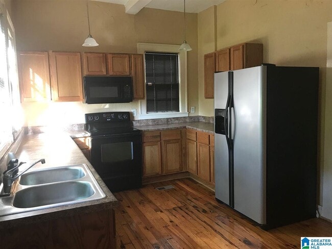 Building Photo - 4328 5th Ave S