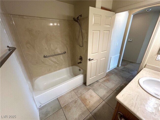 Building Photo - 11855 Portina Dr