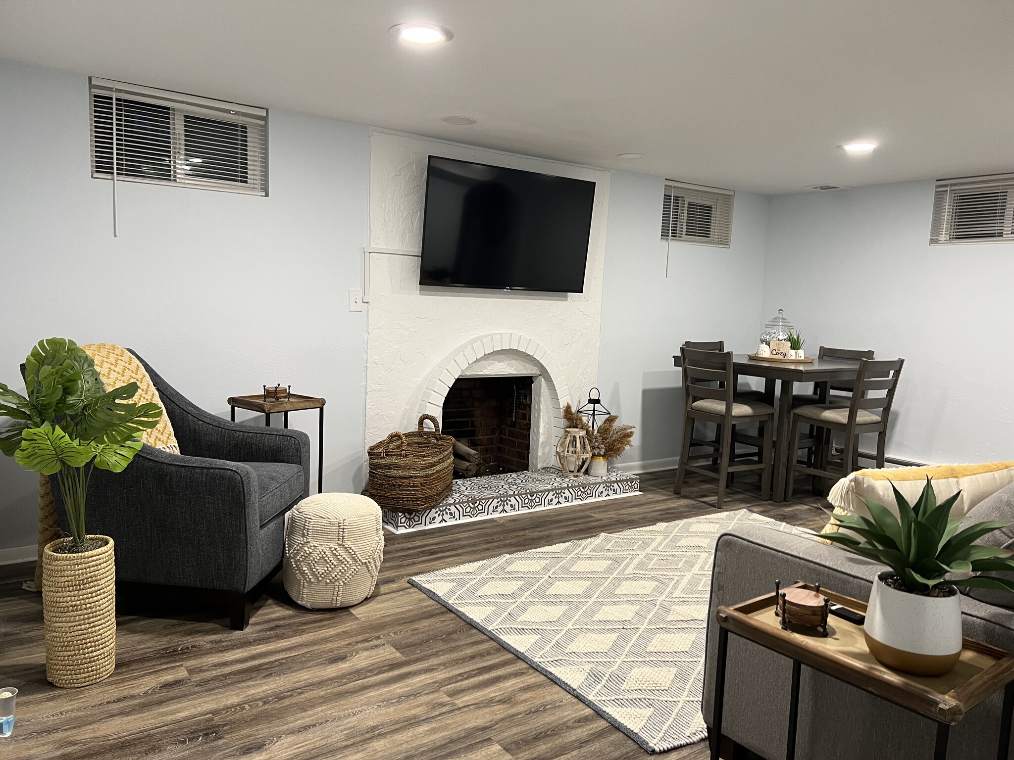 Building Photo - 132 W 1500 S