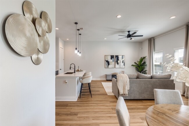 Building Photo - 13131 Perennial Spgs Dr