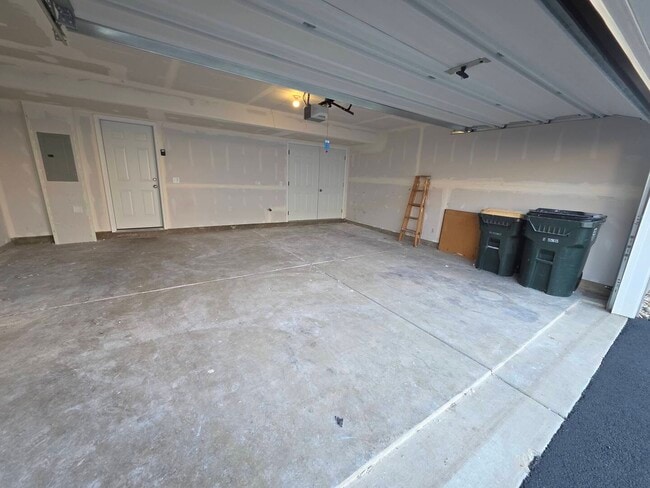 Building Photo - 4219 Chelsea Mnr Cir