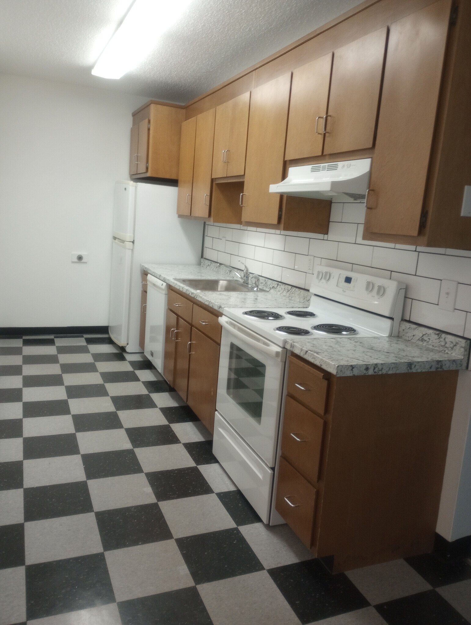 Building Photo - 138 Laurel Hill Ave