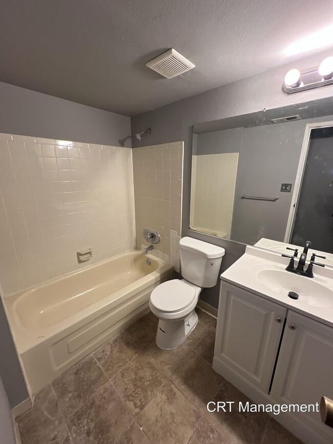 Building Photo - Spacious 2 Bed, 2 Bath Condo – Prime Lowry Location!