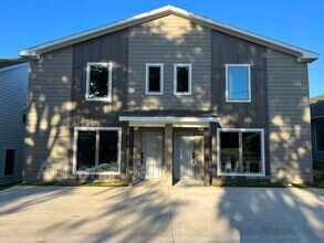 Building Photo - 2526 S Fannin Ave