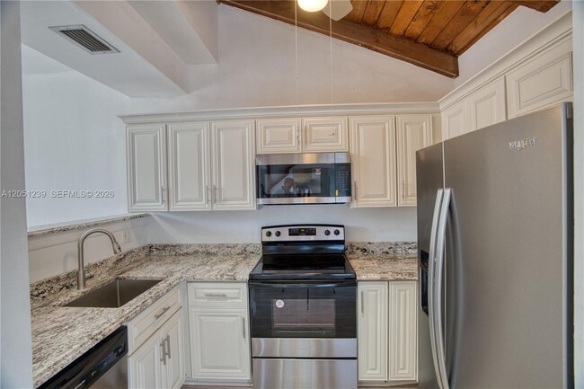 Building Photo - 8015 SW 21st Ct
