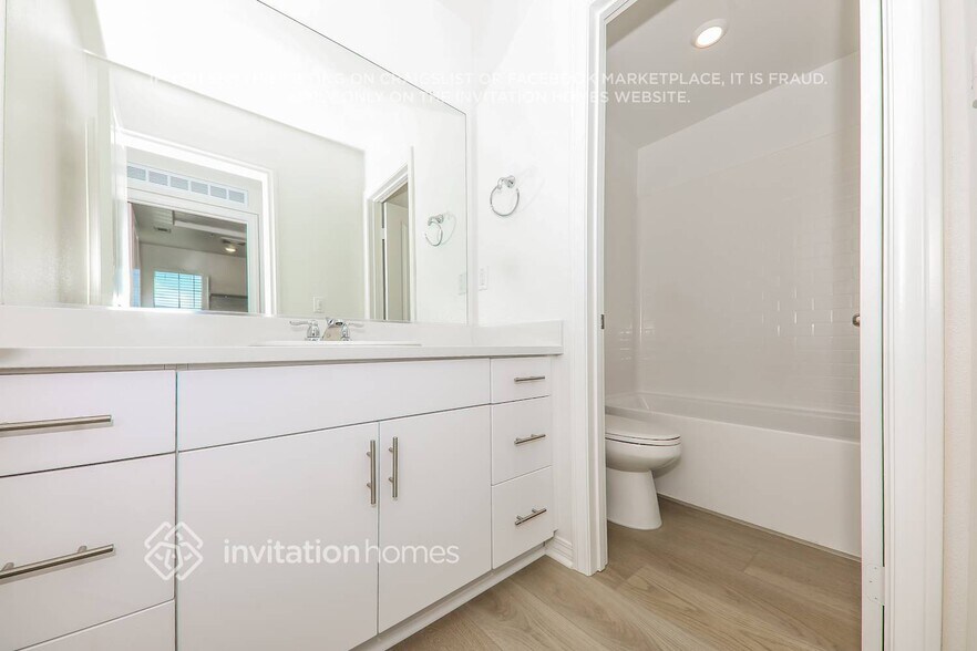 Building Photo - 2447 Gunner Ridge Way