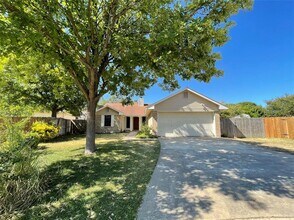 Building Photo - 502 Yaupon Cove