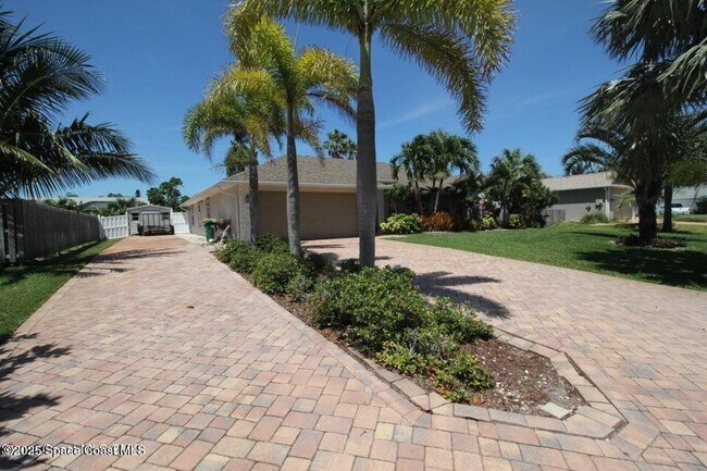 Building Photo - 250 Atlantic Dr