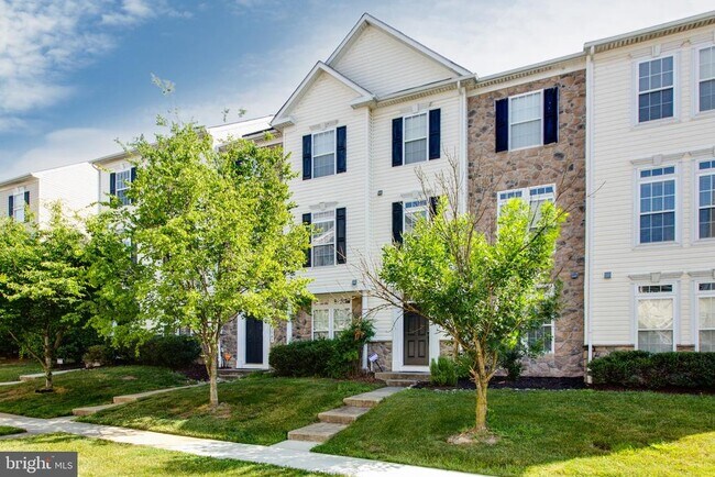 Building Photo - 1739 Theale Way