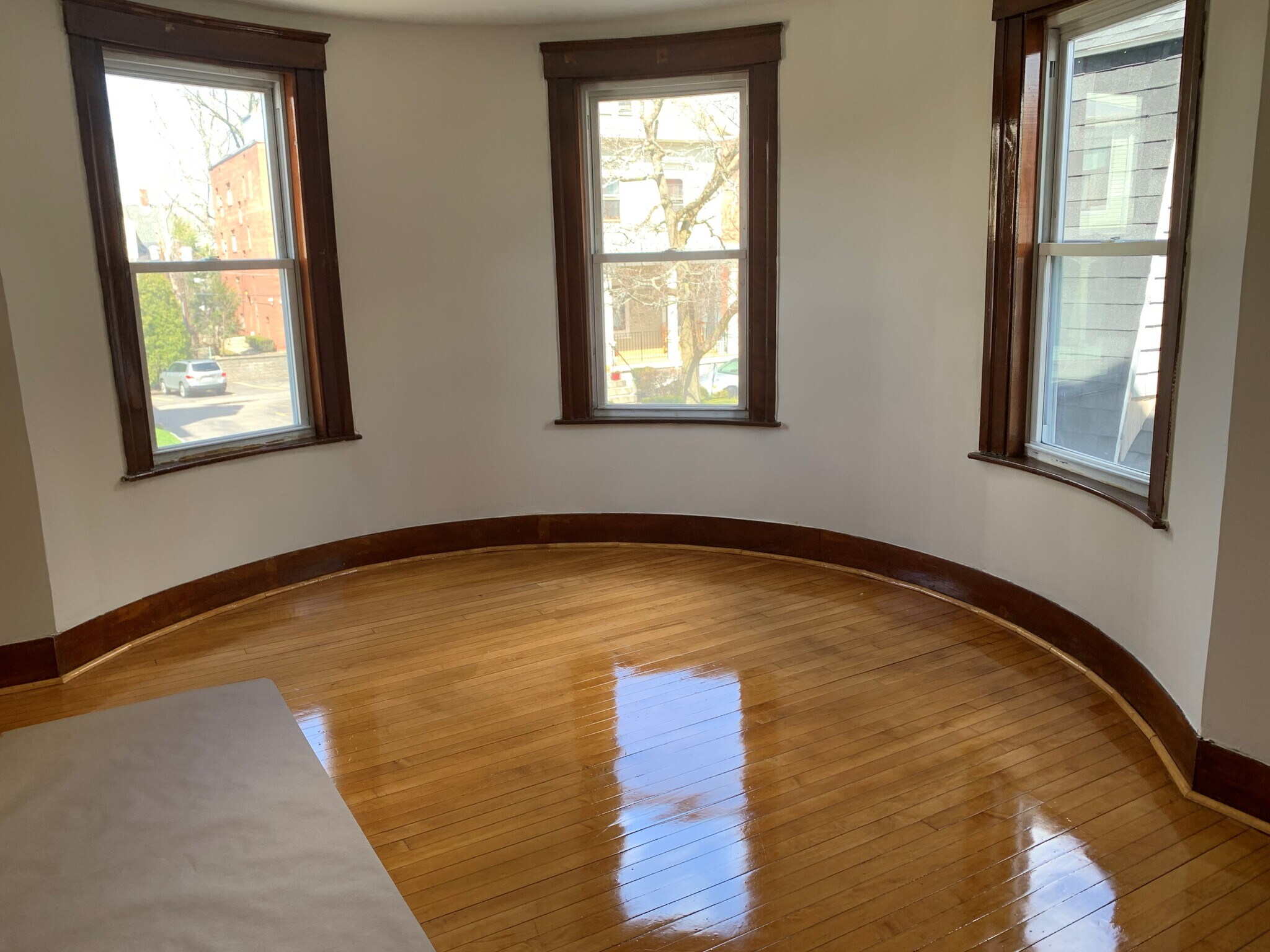 Building Photo - 86A Elm St