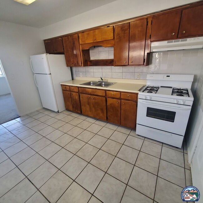 Building Photo - 1416 H St