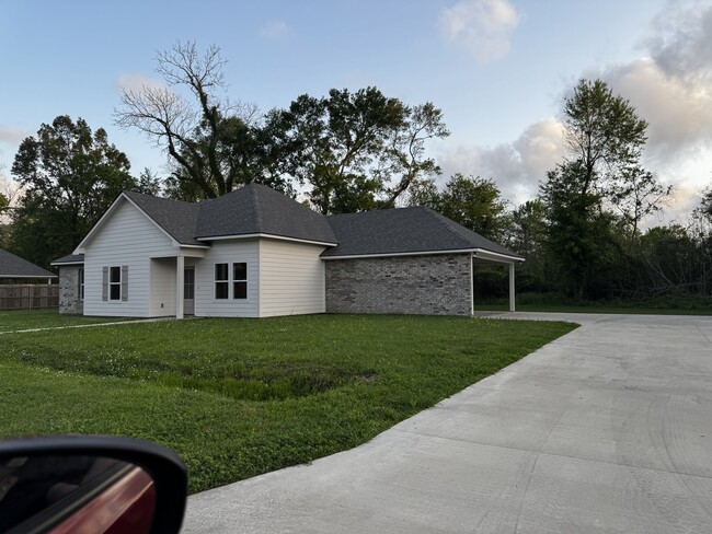 Building Photo - 1025 Timber Trails Rd