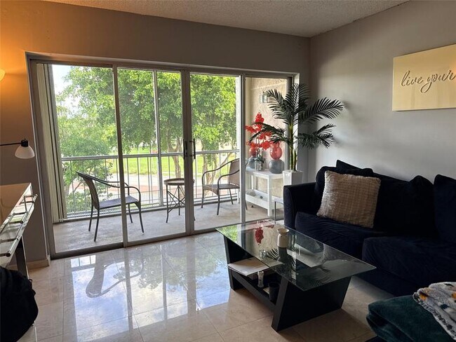 Building Photo - 505 Spencer Dr