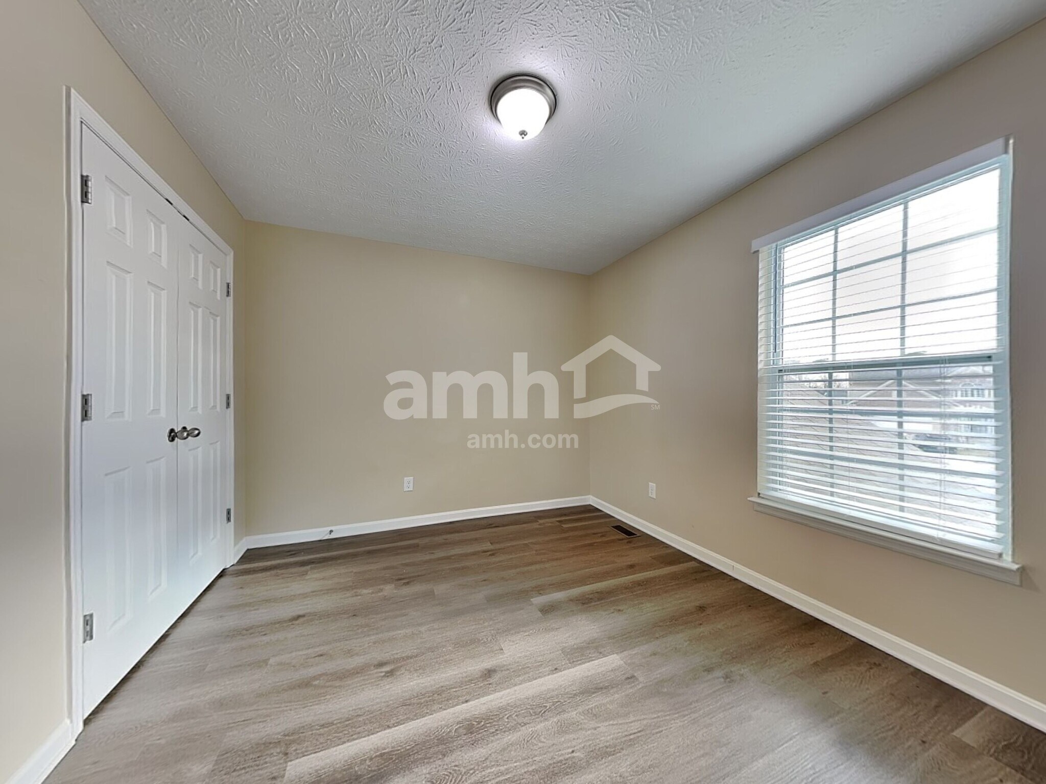 Building Photo - 2106 Prairie Clover Dr