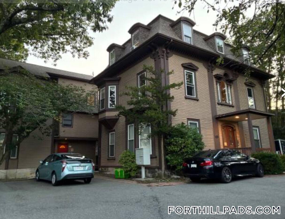 Building Photo - 88 Cedar St