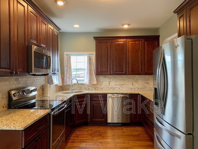 Building Photo - 9201 Langwood Dr