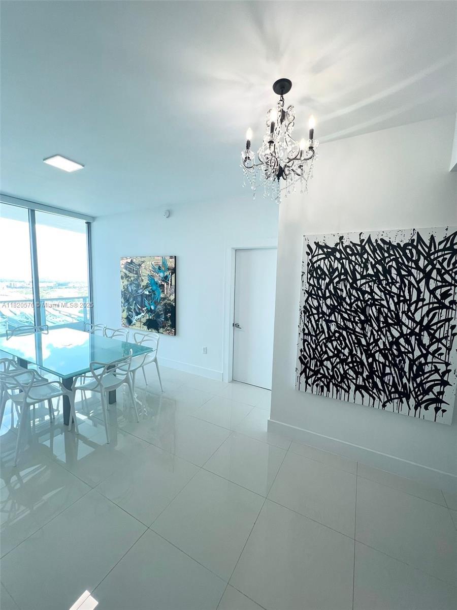 Building Photo - 900 Biscayne Blvd