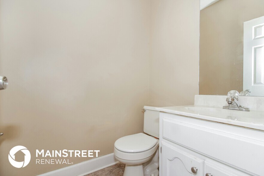 Building Photo - 768 Breeze Way