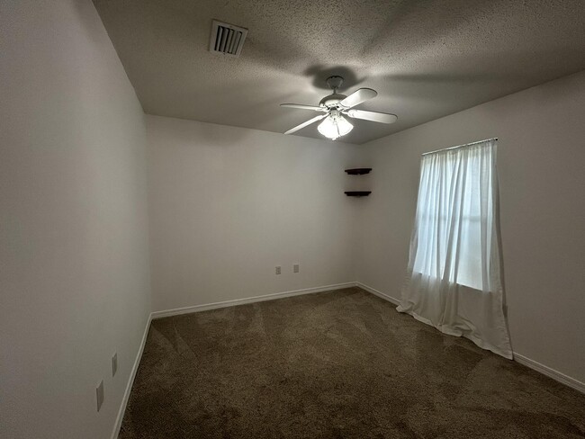 Building Photo - 4769 Coronado Cir