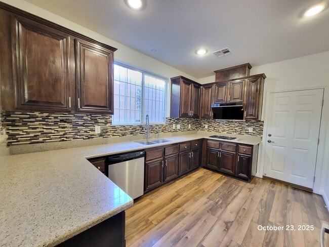 Building Photo - 5747 Empress Garden Ct