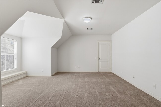 Building Photo - 4424 Blossom St