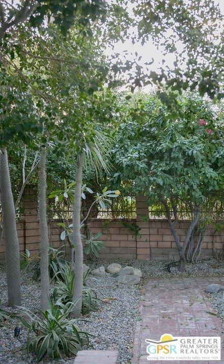 Building Photo - 38820 Bel Air Dr