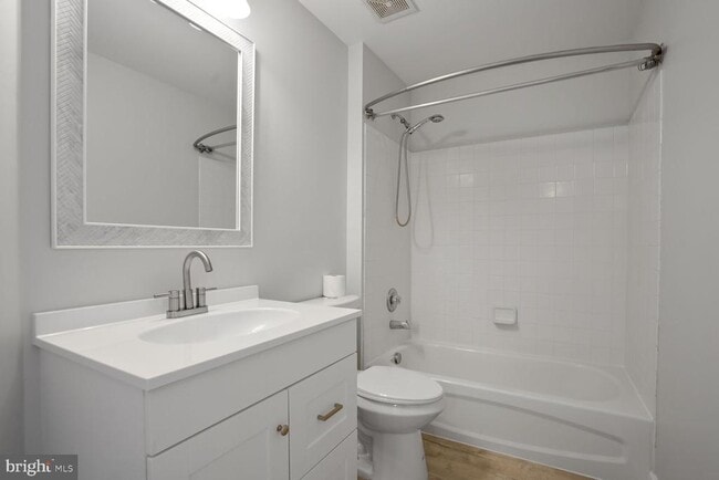 Building Photo - 134 Misty Pond Terrace