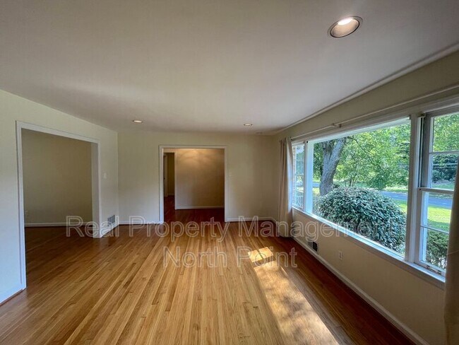 Building Photo - 1314 Nalley Cir