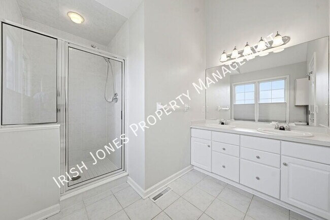 Building Photo - 109 Ashwood Ln