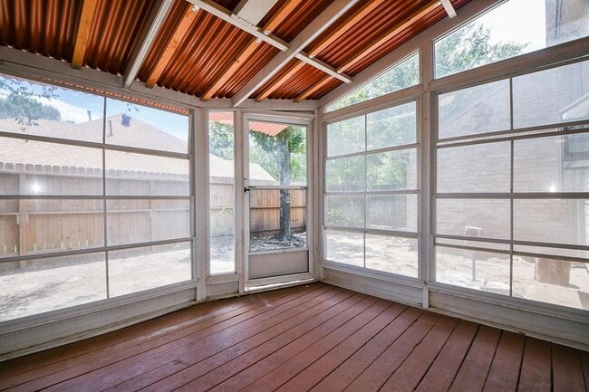 Building Photo - 13007 Waldemere Dr